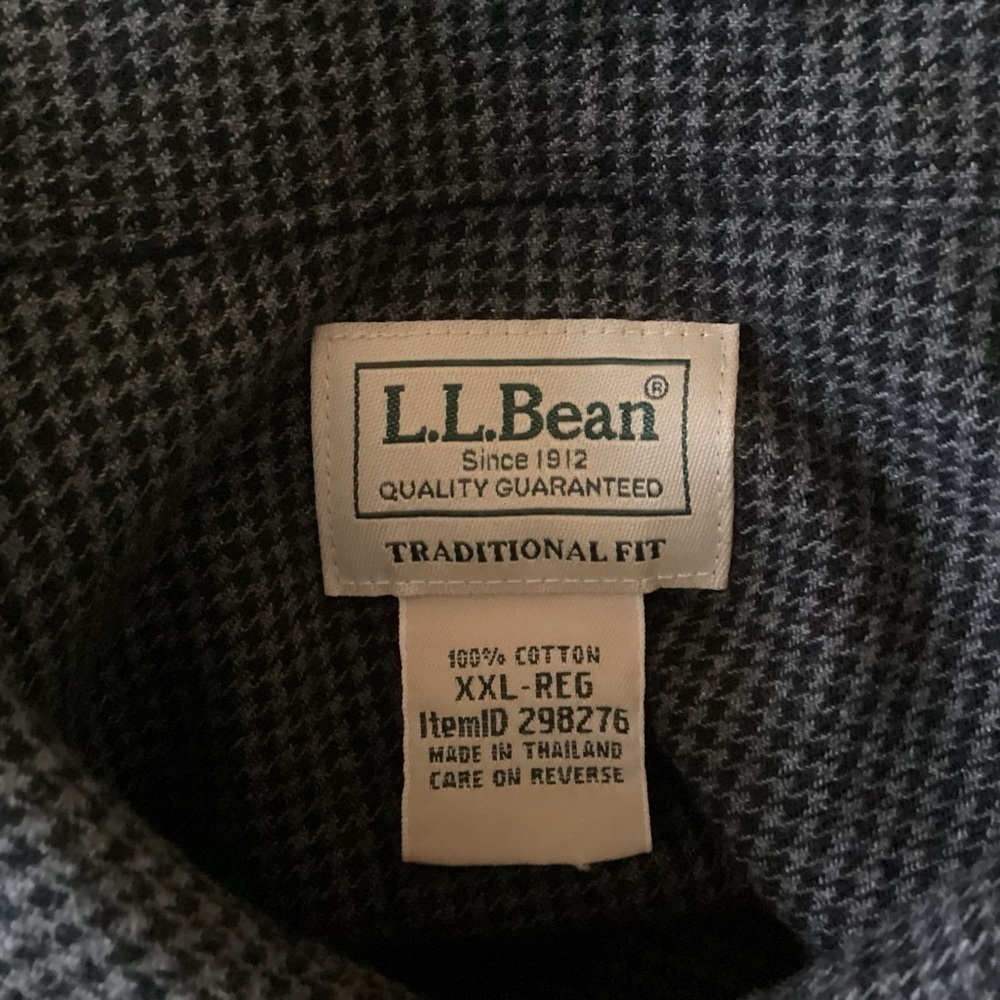 L.L. Bean Men’s Dark Checked Button Down Long Sleeve Flannel Shirt. Size XXL - Picture 5 of 6